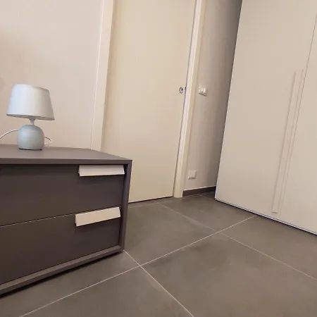 Apartment Turati Suites *